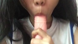 真实反差露脸大学生！土豪重金定制，模特身材天然大奶小母狗有偿居家各种自拍，道具紫薇