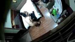 绝版360摄像头商务酒店独享台偷拍小哥搞厂妹少妇穿着白丝六九舔逼做爱