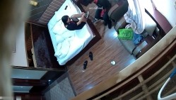 绝版360摄像头商务酒店独享台偷拍小哥搞厂妹少妇穿着白丝六九舔逼做爱