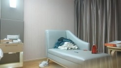 【用利抽插】，返场极品外围女神，2800现金手中拿，女神乐开花，骚穴菊花，画面冲击感超强必看