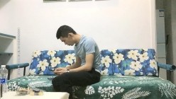 【千人斩星选】约操牛仔短裙妹子，颜值身材都不错，脱光玩会儿一直要求去床上，怒赶走