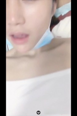 哇流血了不能干了不能干了来大姨妈了长相清纯美女主播弥漫软儿直播嫩穴菊花一起搞还把大姨妈搞出来了对白清晰