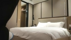 壹屌探花约了个高颜值白色外套妹子啪啪，上位骑乘调情舔逼口交后入大力猛操