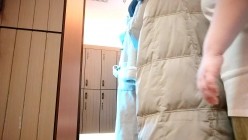 国内某高端会所更衣偷拍~高质量美女络绎不绝