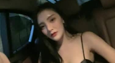 最新国外网约良家【泰国胖导演】约操极品女神“小杨