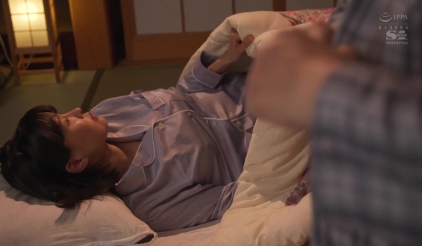 SSIS-903 経験豊富な人妻のズバ抜けた舌使