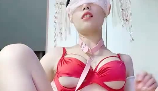 户外露出紫薇，极骚母狗【小汤圆】道具双通高潮喷水