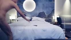 小哥微信6000元一次约了2位颜值身材很不错的高挑外围女啪啪,一个穿黑色丝袜,一个穿肉色丝袜,2人轮流爆插.国语!