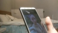 约炮开店卖服装的小老板娘有时间做做兼职长得还可以挺有气质的搞一炮休息下又干了一炮