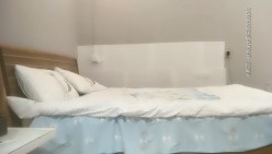 约炮开店卖服装的小老板娘有时间做做兼职长得还可以挺有气质的搞一炮休息下又干了一炮