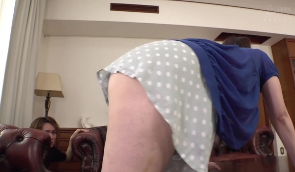 DVRT-003 瓶底眼鏡を外すと何も見えない妹