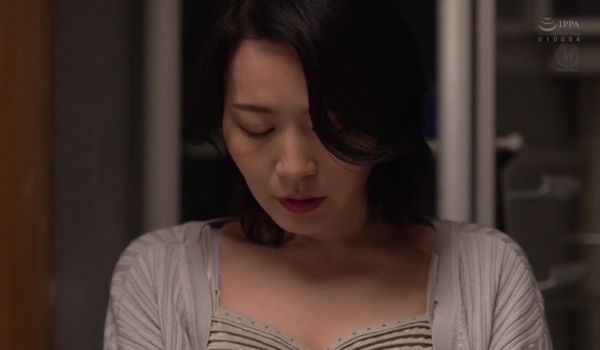 JUQ-408 100年に一人の大型専属、超人気