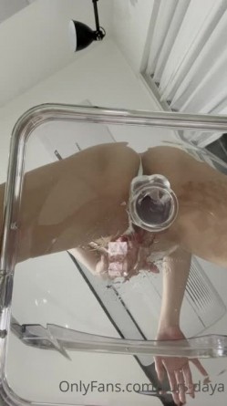 顶级健身反差婊『xoxo_yuri』OF日常性爱私拍 身材爆炸肛塞捆缚调教