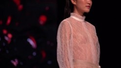 【内衣秀4】珍藏经典 无底内裤 这毛漏的厉害