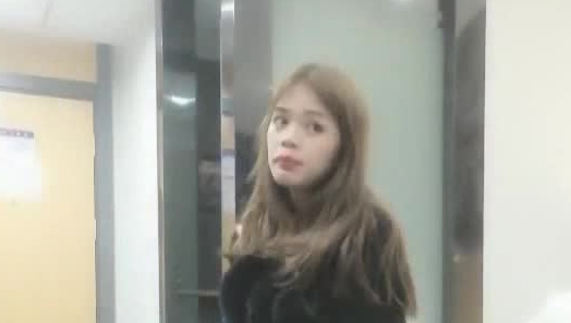 老哥探花约了个苗条身材大奶妹子TP啪啪 穿上黑丝