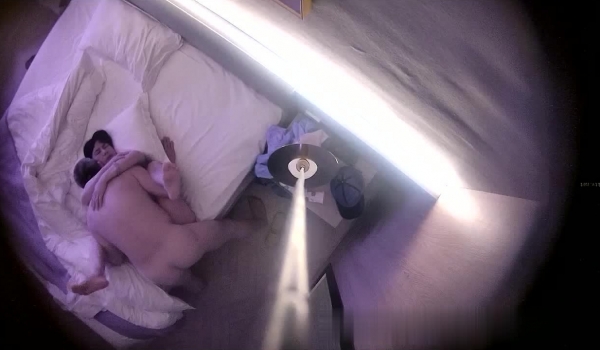 酒店偷拍 ️情人节老领导与极品童颜秘书的快乐舔逼