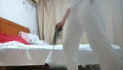 【91李公子新秀】，兄弟3P风骚人妻，一对巨乳好诱人，淫荡尤物娇喘轻哼不断，刺激劲爆不可错过