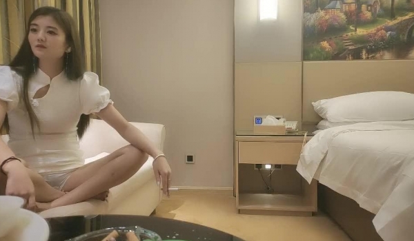 【小马寻花】几十万粉丝要求返场 极品抽搐妹 女神