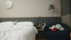 利哥探花 婴儿肥小胖妹年龄不大 技术水平不比老逼们差