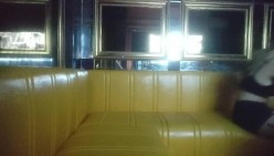 冤种探花 KTV包间来回换了四五个小姐 沙发上干最后叫来的