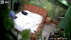 【萤石云酒店 ️新台解密】超赞女仆漂亮学生妹 打王者荣耀吵架操逼 全近景偷拍 美乳健身达人 为爱鼓掌