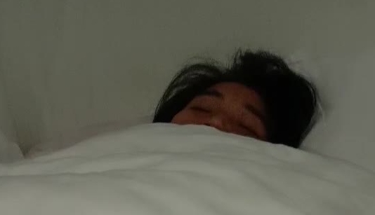 灌醉一起出差的女同事 【初尝禁果】抠穴看分泌物 