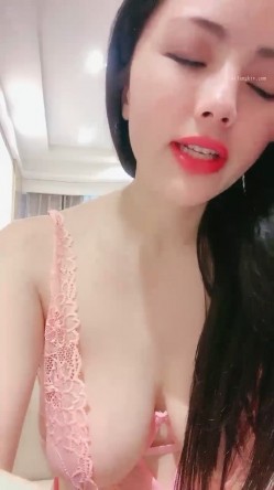 秀人网G奶女神【帕丽斯】和尚看了都得射 ~骚到爆，全程骚话不断，骚到极点~！