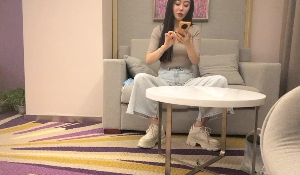 【鑫仔探花】 抖音人气主播小姐姐 偶尔兼职做外围